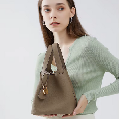 Bolso de mano  – Diseño Minimalista y Elegante