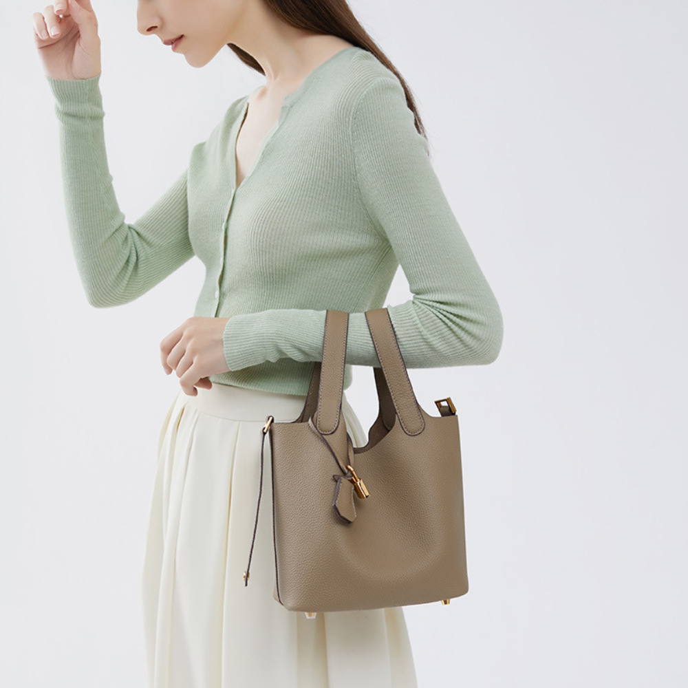 Bolso de mano  – Diseño Minimalista y Elegante